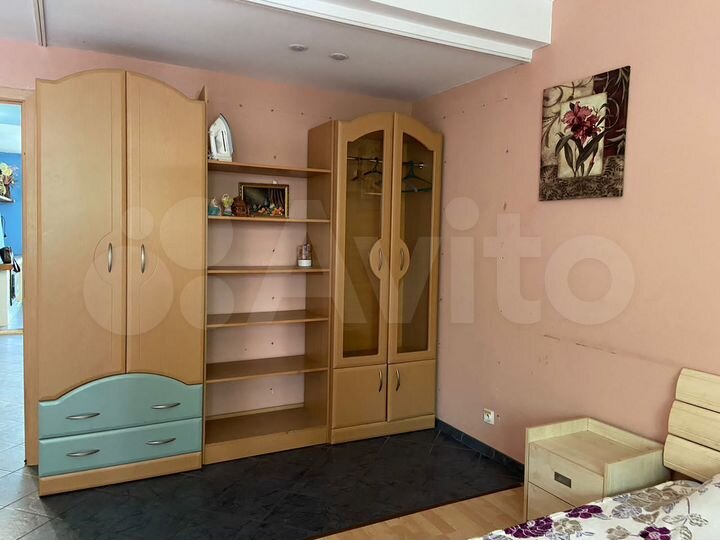 3-к. квартира, 120 м², 1/3 эт.