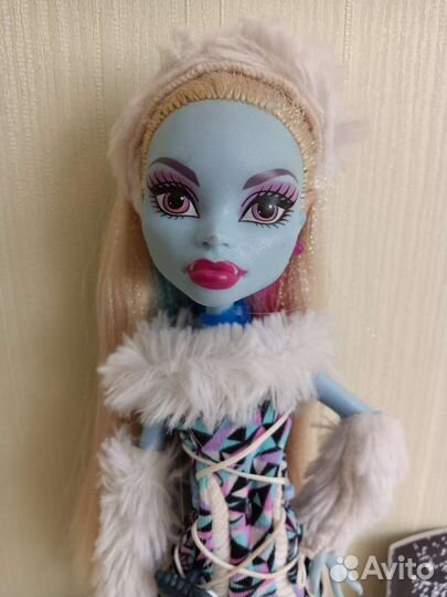 Monster High Abbey Bominable Эбби базовая 2009