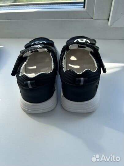 Сандалии детские