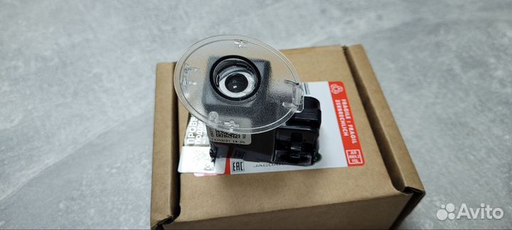 Фонарь подсветки в зеркале Land Rover LR093160