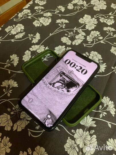 iPhone 11