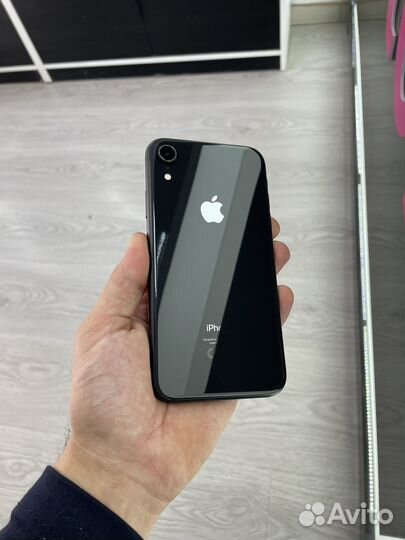 iPhone Xr, 64 ГБ