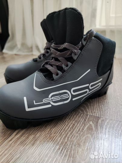 Лыжные ботинки 36р