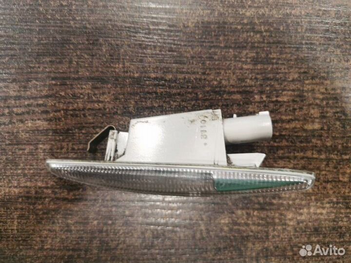 Повторитель поворота передний правый Bmw X5 E70