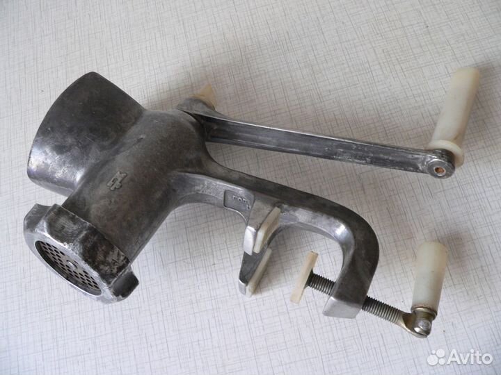 Мясорубка ручная бытовая алюминиевая сделана РСФСР