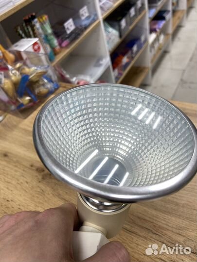 Трековые светильники на шинопроводе