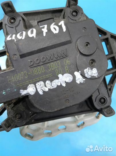 Моторчик привода заслонок отопителя Kia Sorento X