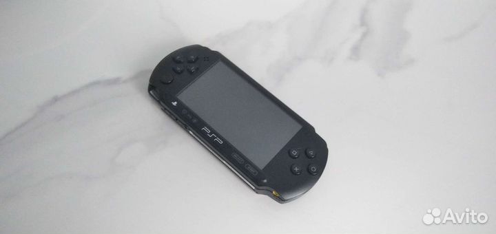 Sony PSP e1004 (не включается) торг