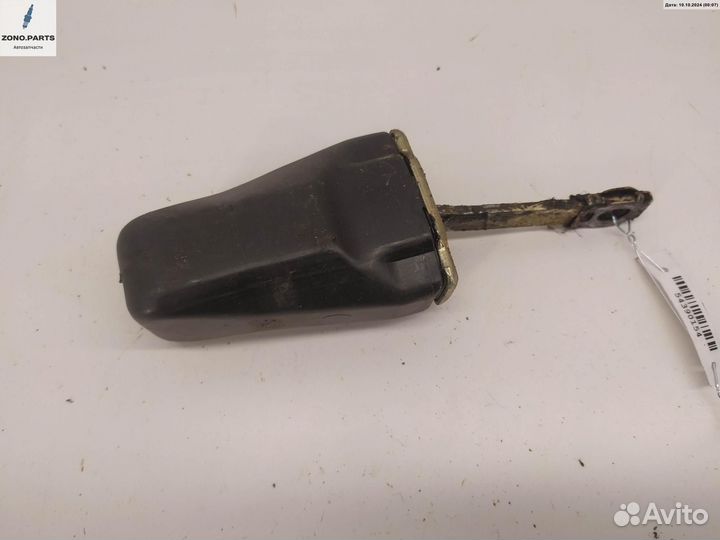 Ограничитель открывания двери передней 357837249 на Volkswagen Passat B3