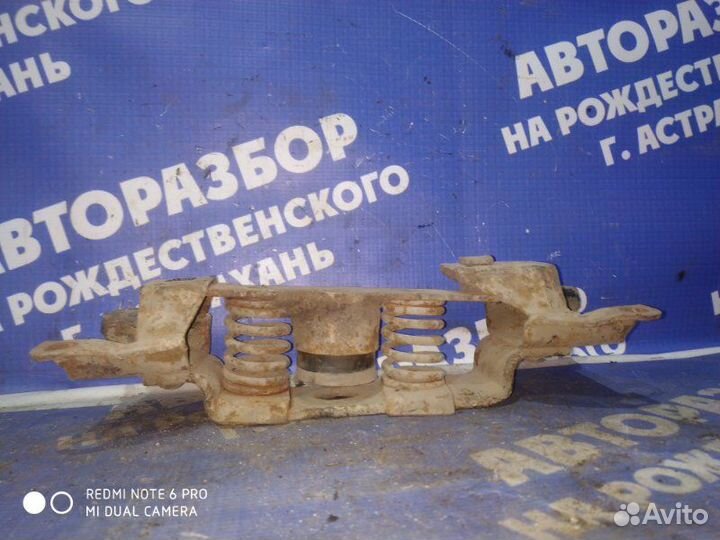 Кронштейн кпп Газ Волга 3102 седан 406 2002