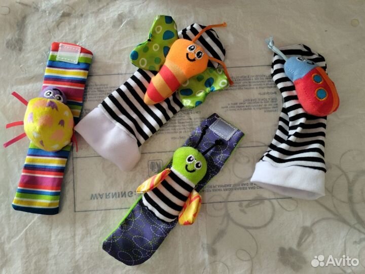 Детские развивающие носки-погремкшки с браслетами