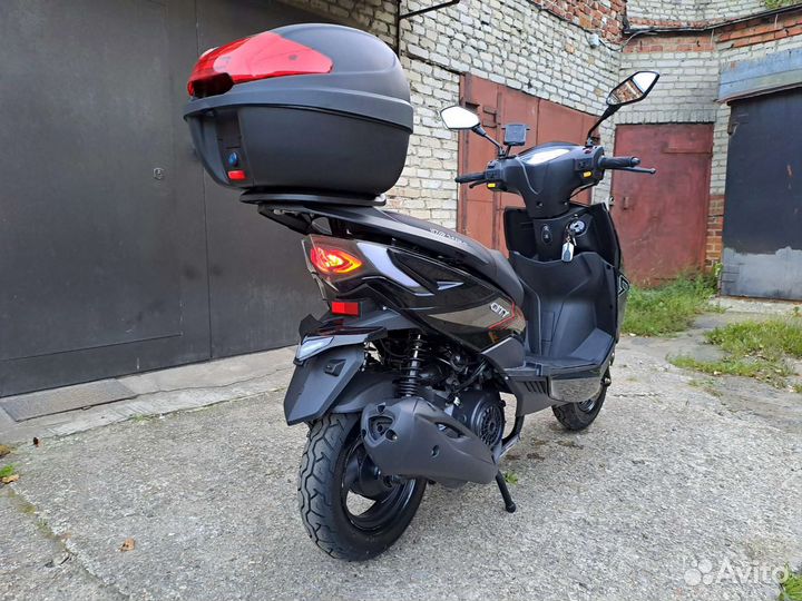 Скутер Vento City