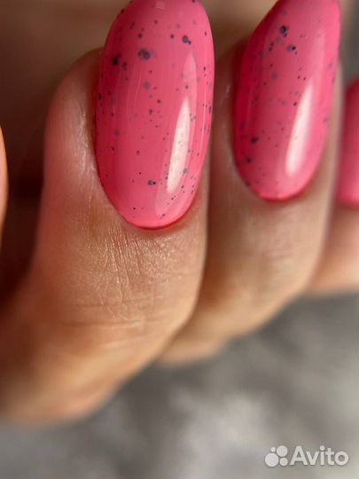 Маникюр и педикюр