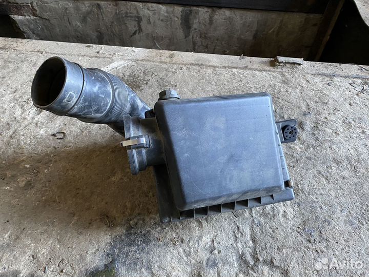 Корпус воздушного фильтра bmw x5 e53