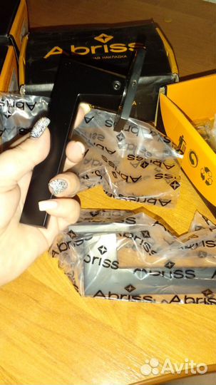 Дверные ручки и фурнитура