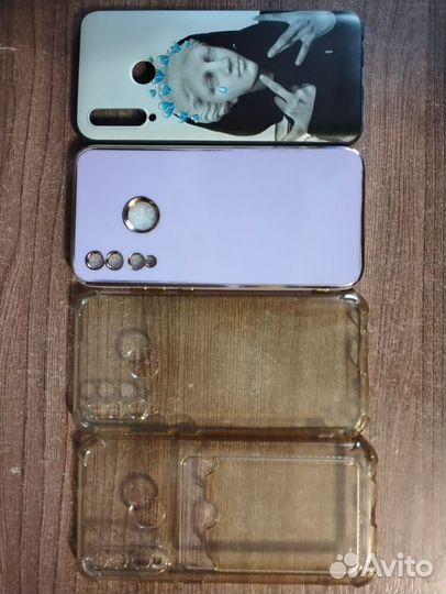 Чехлы на телефон