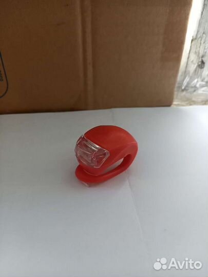 Велосипедный фонарь красный