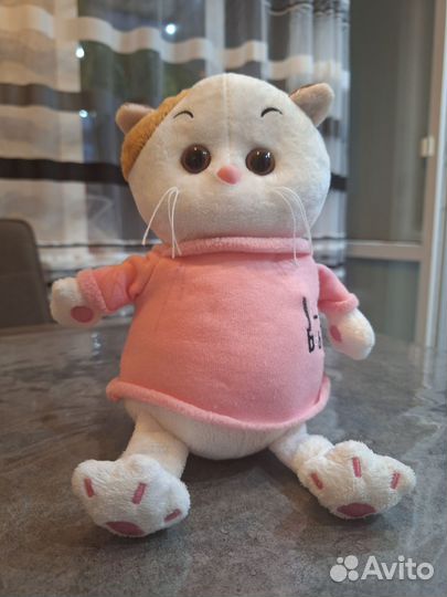 Кошечка Лили