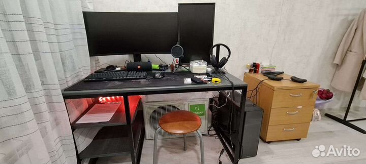 Компьютерный стол в стиле лофт от производителя