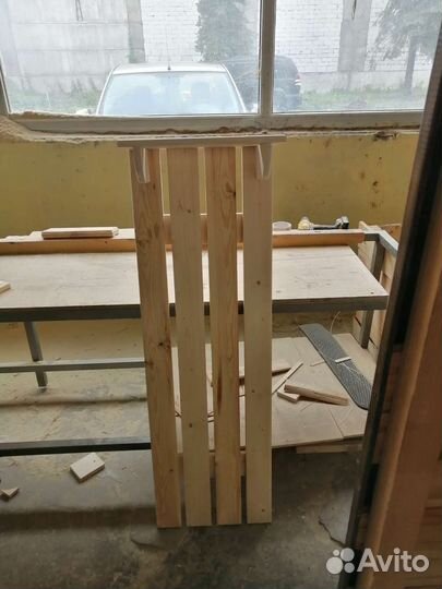 Вешалка в прихожую