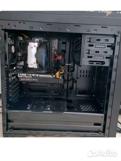 Игровой компьютер с монитором