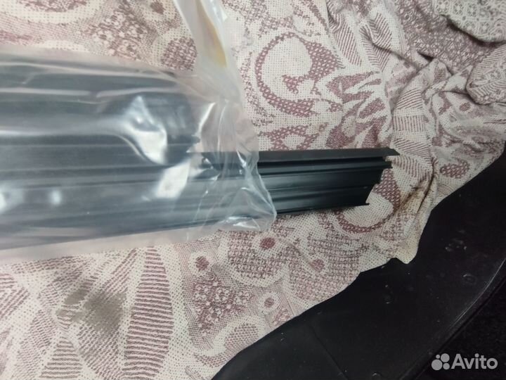 Уплотнитель стекла двери гранта калина