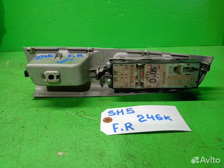 Блок упр. стеклоподьемниками Subaru Forester SH5