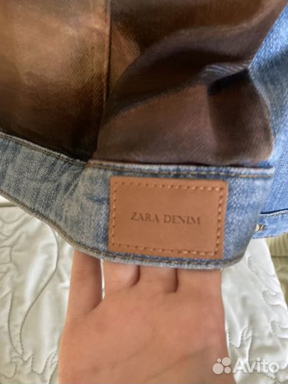 Джинсовка zara c росписью