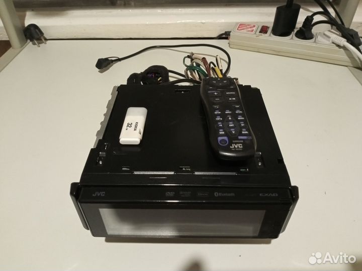 JVC KD-AVX77
