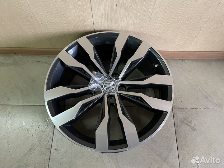 Новый диск R19 Suzuka Tiguan T-Rok