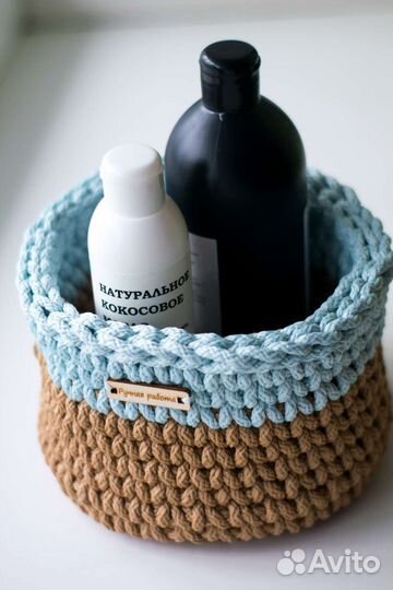 Вязаная корзина из шнура ручной работы