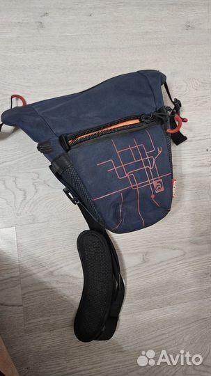 Продам зеркальный фотоаппарат Canon EOS 1100D