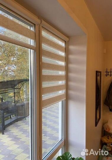 Рулонные шторы блэкаут в коробе R8114