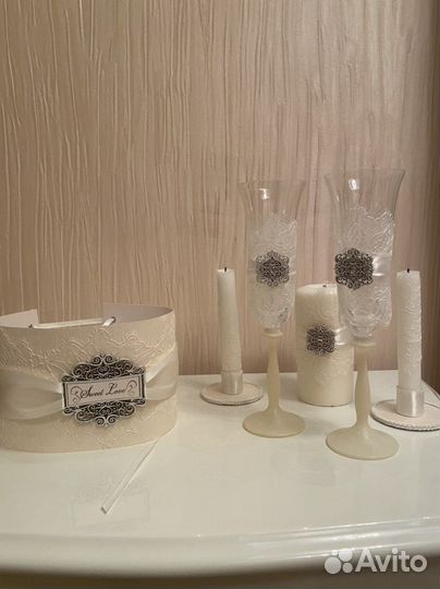 Бокалы и свечи