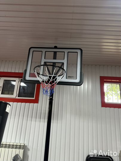 Баскетбольная стойка