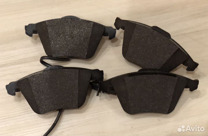 Колодки передние Street Performance Ceramic VAG