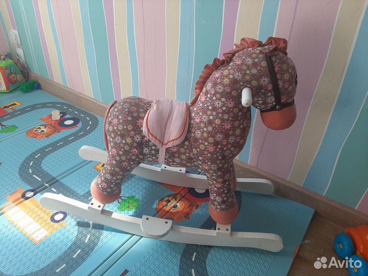 Детская лошадка качалка