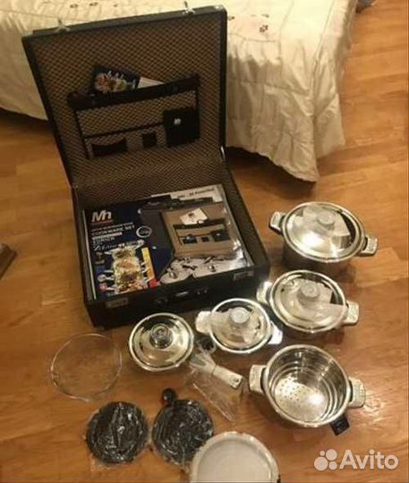 Набор посуды кастрюли в чемодане подарочном