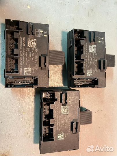 Блок управления двери Audi Q5 8R