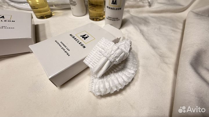 Дорожный набор косметики, поезд, самолет