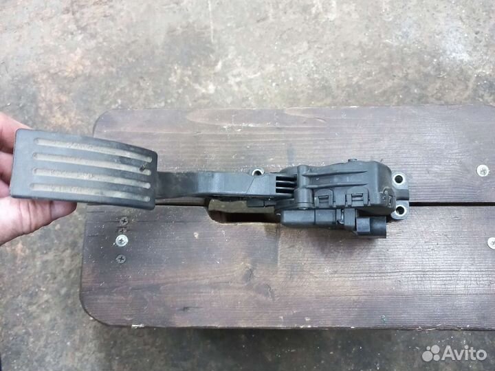 Форд фокус 2 педаль газа