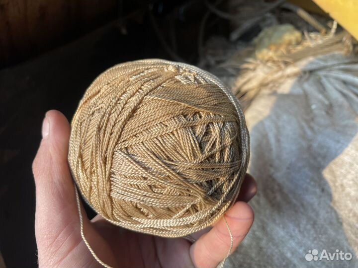 Нитки капроновые в клубках