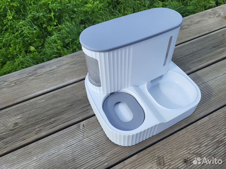 Автокормушка для кошек