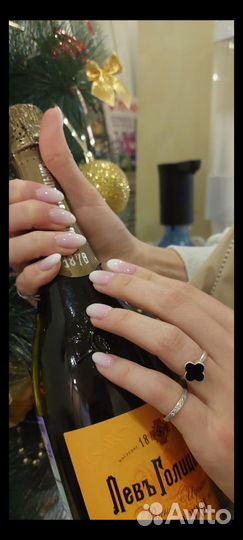 Маникюр и педикюр