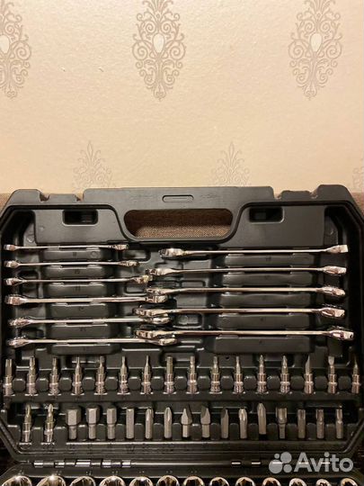 Набор инструментов новый