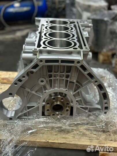 Шорт-блок Мерседес 1.8 турбо бу 271860