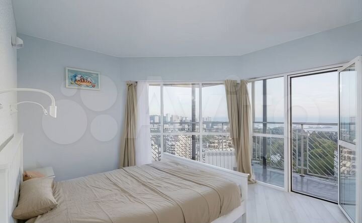 3-к. квартира, 130 м², 17/18 эт.