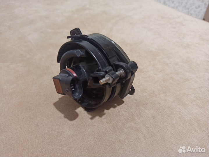 Фара противотуманная правая на LADA Kalina