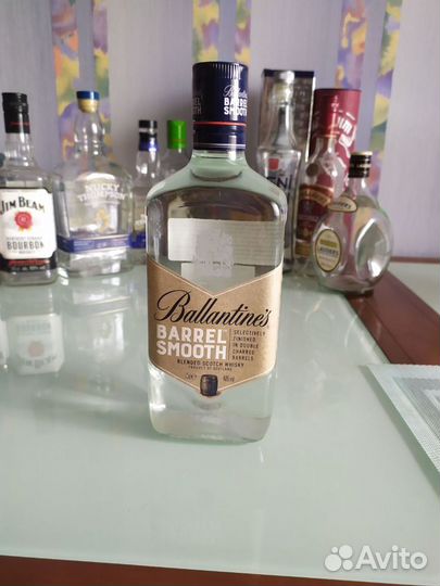 Бутылка стеклянная из под виски, водки настойки