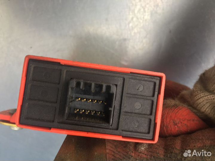 Блок иммобилайзера Митсубиси Каризма